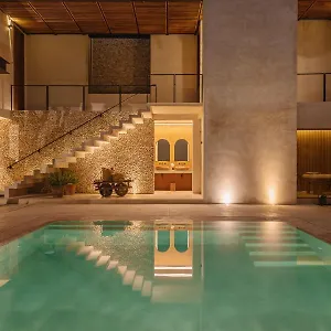5* Hotel Decu Downtown